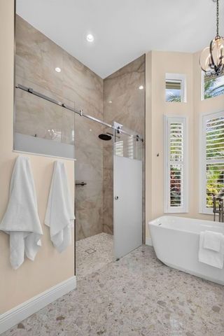 540 Les Jardin Drive, Palm Beach Gardens, FL 33410
