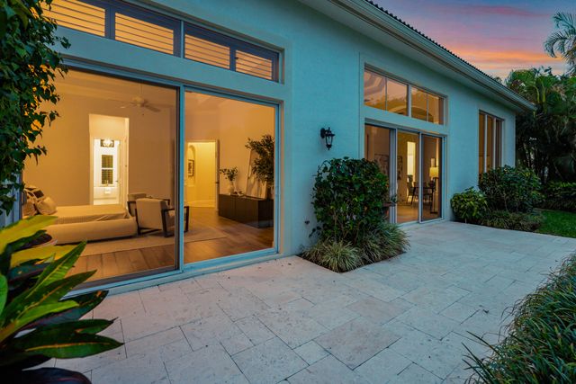 540 Les Jardin Drive, Palm Beach Gardens, FL 33410