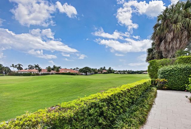540 Les Jardin Drive, Palm Beach Gardens, FL 33410