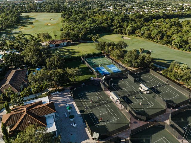 540 Les Jardin Drive, Palm Beach Gardens, FL 33410