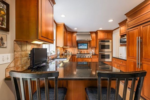 36 Westwood Rd, Shrewsbury, MA 01545