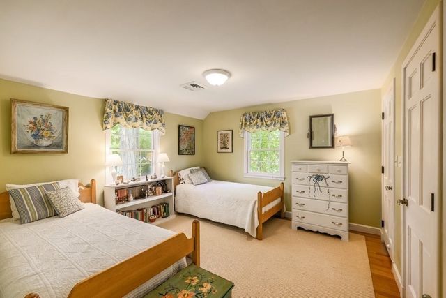 36 Westwood Rd, Shrewsbury, MA 01545
