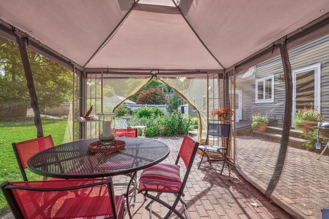 36 Westwood Rd, Shrewsbury, MA 01545
