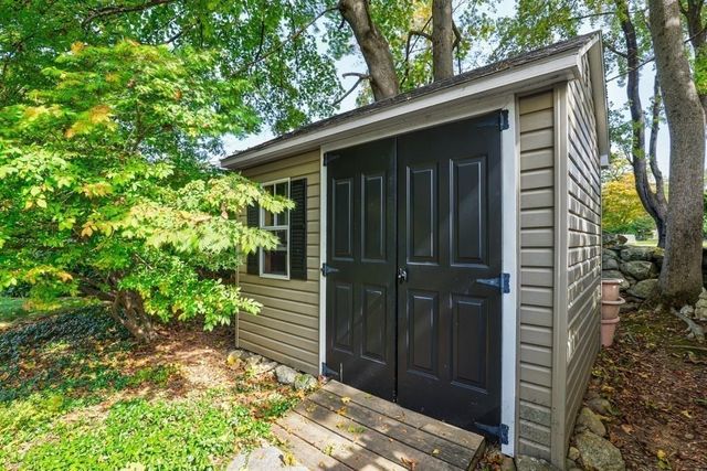 36 Westwood Rd, Shrewsbury, MA 01545