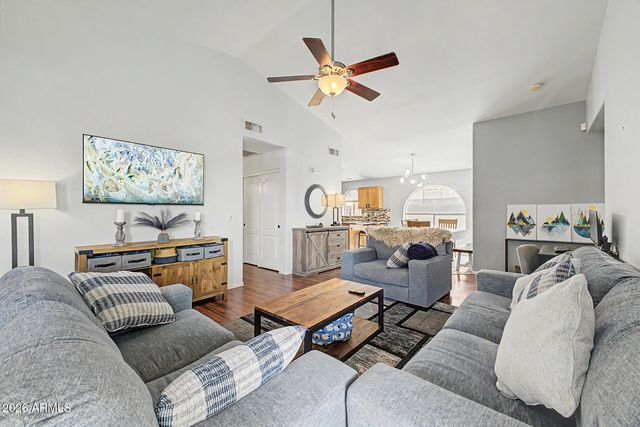 1094 S SIERRA Street, Gilbert, AZ 85296