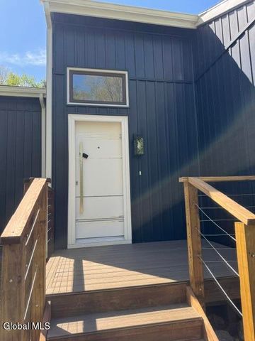 72 Cole Lane, Brunswick, NY 12180