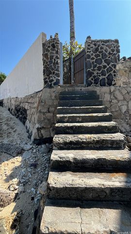 87-825 Farrington Highway, Waianae, HI 96792