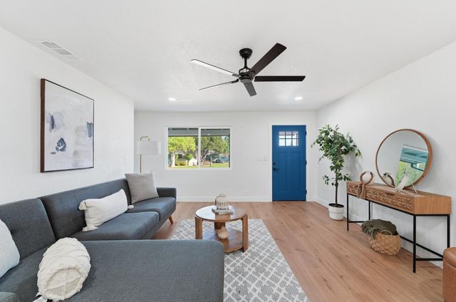 2120 Michigan Ave, Stockton, CA 95204