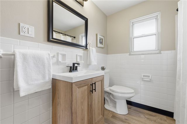 5 Olympia Park Plz, Versailles Boro, PA 15132