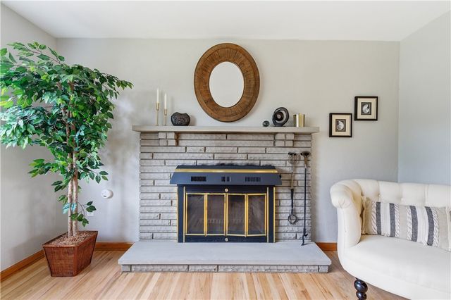 5 Olympia Park Plz, Versailles Boro, PA 15132