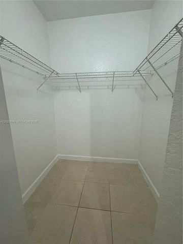 2991 NW 36th Way, Lauderdale Lakes, FL 33311
