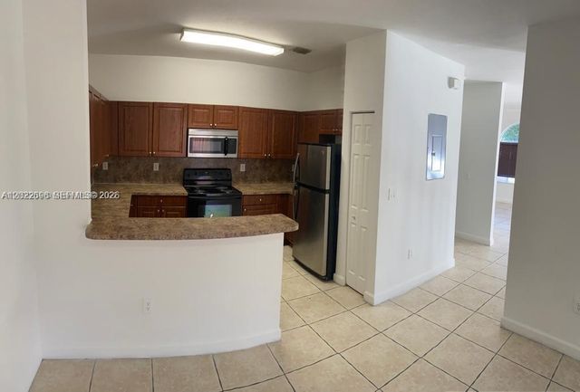 2991 NW 36th Way, Lauderdale Lakes, FL 33311