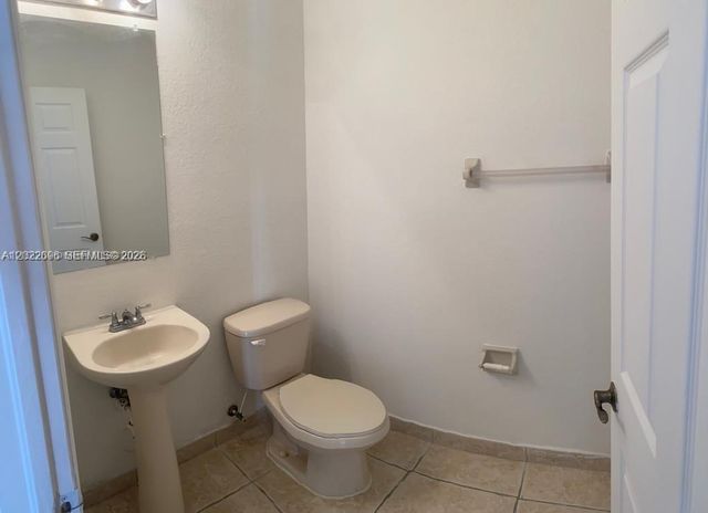 2991 NW 36th Way, Lauderdale Lakes, FL 33311