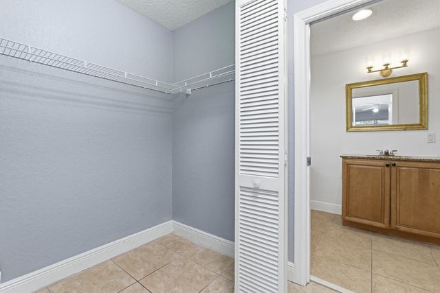 1029 Staghorn Street, Wellington, FL 33414