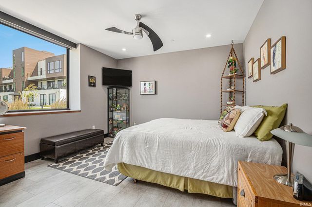 950 E Jackson Blvd Unit 102, Elkhart, IN 46516