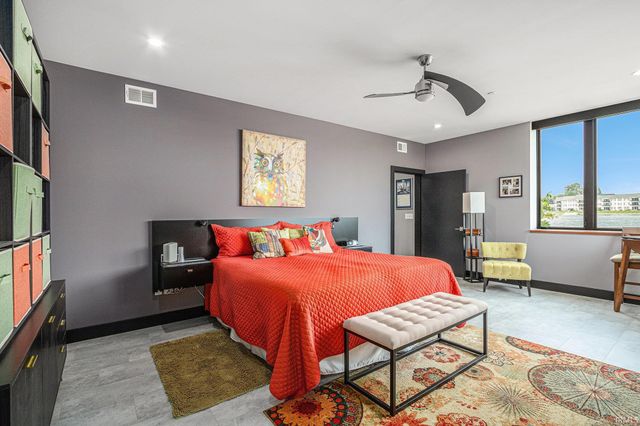 950 E Jackson Blvd Unit 102, Elkhart, IN 46516