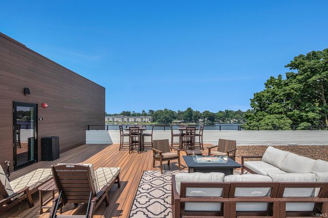 950 E Jackson Blvd Unit 102, Elkhart, IN 46516