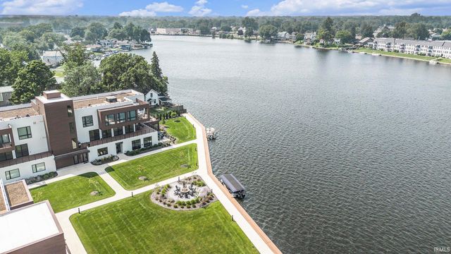 950 E Jackson Blvd Unit 102, Elkhart, IN 46516