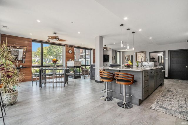 950 E Jackson Blvd Unit 102, Elkhart, IN 46516