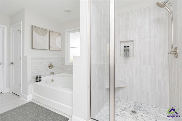 302 Creek Ridge Drive, Warner Robins, GA 31088