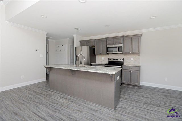 302 Creek Ridge Drive, Warner Robins, GA 31088