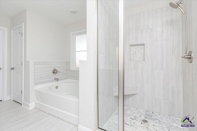 302 Creek Ridge Drive, Warner Robins, GA 31088