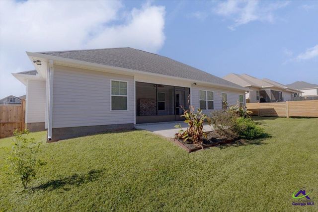 302 Creek Ridge Drive, Warner Robins, GA 31088