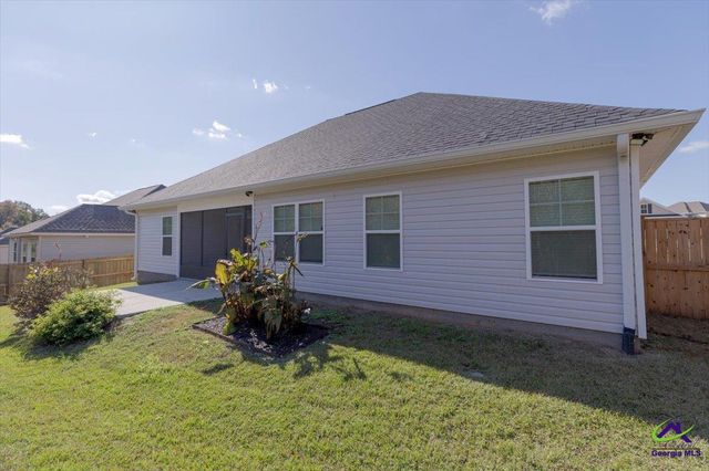 302 Creek Ridge Drive, Warner Robins, GA 31088