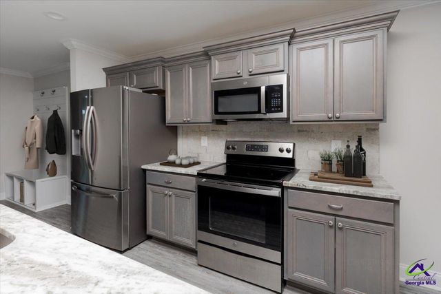 302 Creek Ridge Drive, Warner Robins, GA 31088