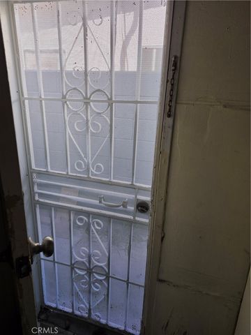 1314 S Shelton, Santa Ana, CA 92707