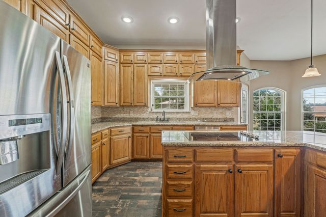 1517 Oakwood Drive, Stephenville, TX 76401