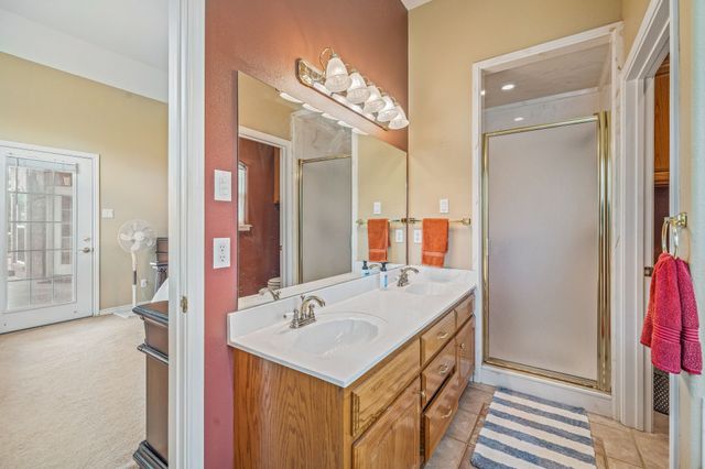 1517 Oakwood Drive, Stephenville, TX 76401