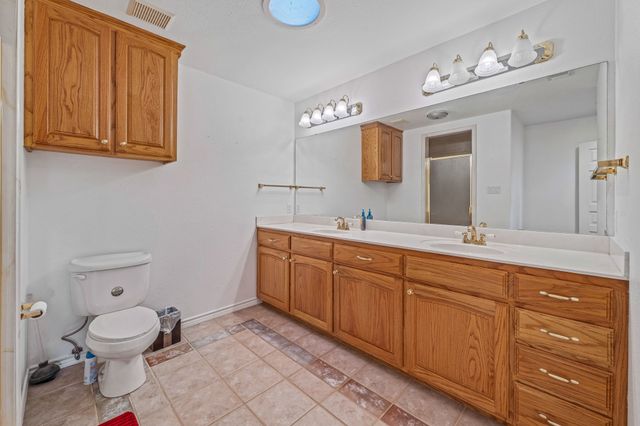 1517 Oakwood Drive, Stephenville, TX 76401