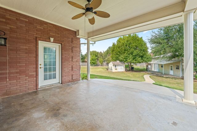 1517 Oakwood Drive, Stephenville, TX 76401