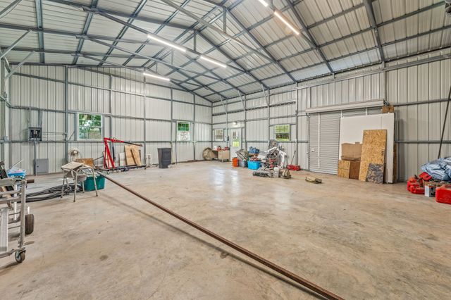 1517 Oakwood Drive, Stephenville, TX 76401