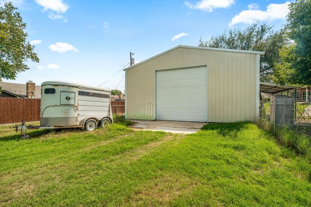 1517 Oakwood Drive, Stephenville, TX 76401