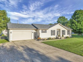 906 Lateglow Court, Newark, OH 43055