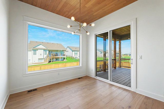 2541 N Bluestone St, Andover, KS 67002