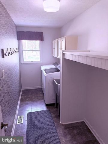 405 SPRING VALLEY DR, Winchester, VA 22603