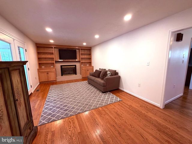 405 SPRING VALLEY DR, Winchester, VA 22603