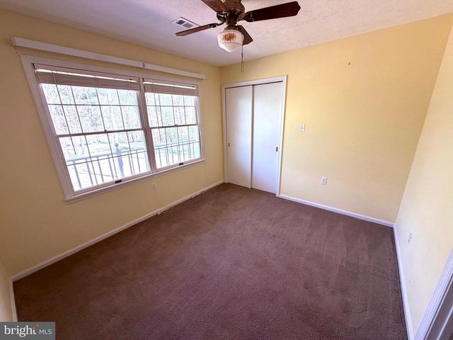 405 SPRING VALLEY DR, Winchester, VA 22603