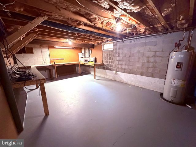 405 SPRING VALLEY DR, Winchester, VA 22603
