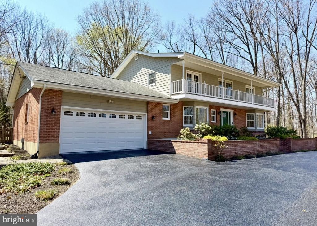 405 SPRING VALLEY DR, Winchester, VA 22603