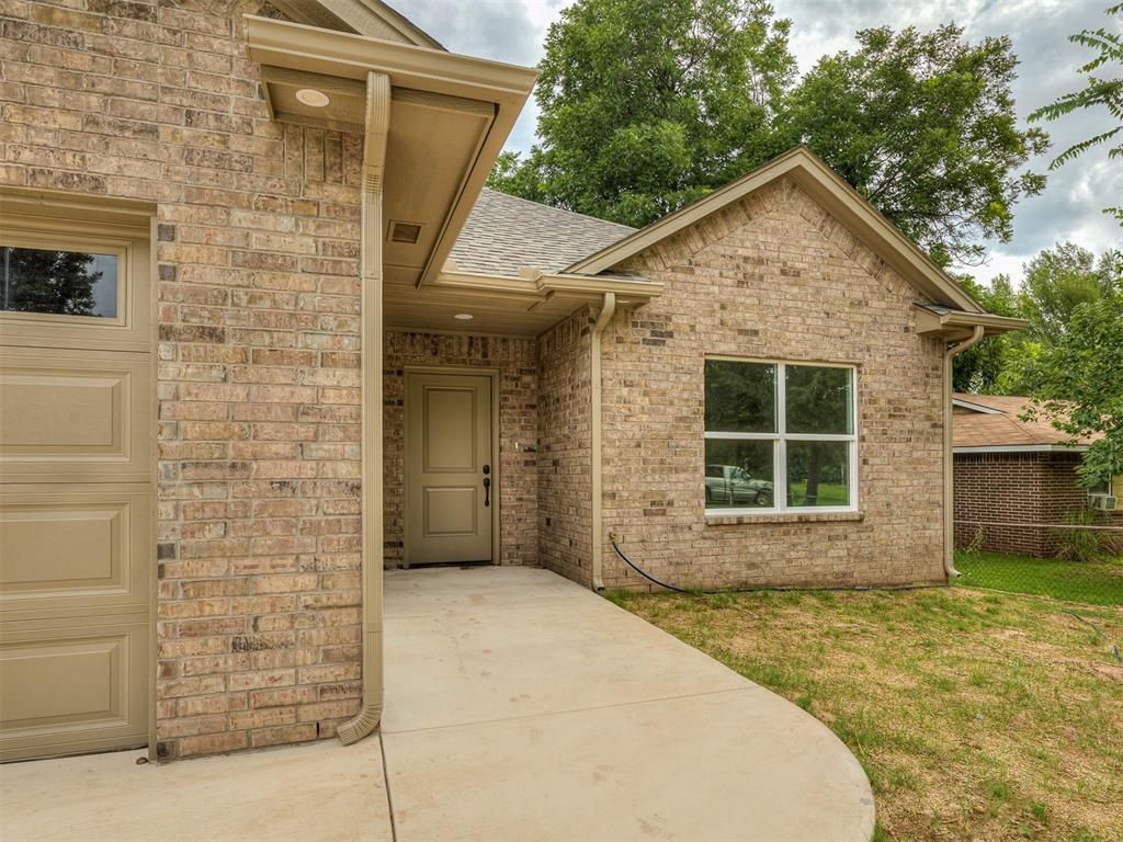103 W Pine Street, Tuttle, OK 73089