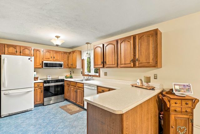 25 Granite Cir, Millville, MA 01529