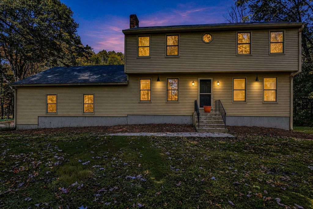 25 Granite Cir, Millville, MA 01529