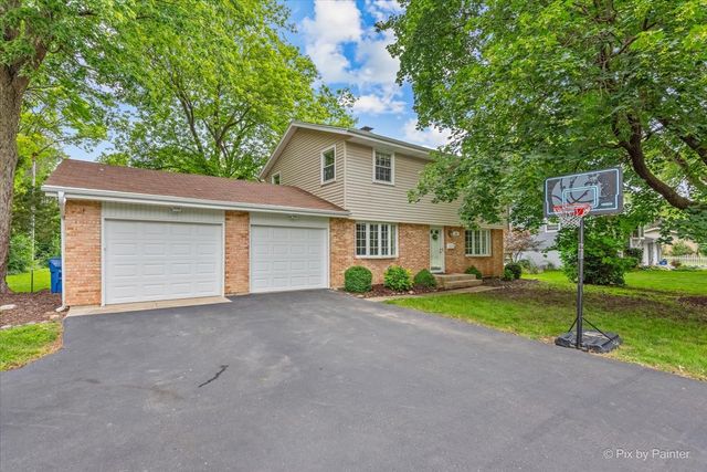 210 Simpson Street, Geneva, IL 60134