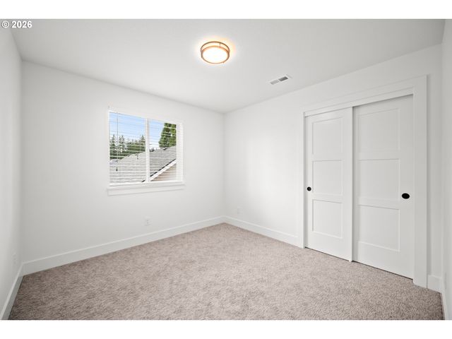 15101 Ne 86TH St, Vancouver, WA 98682