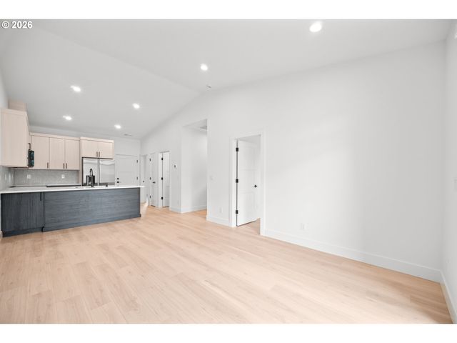 15101 Ne 86TH St, Vancouver, WA 98682