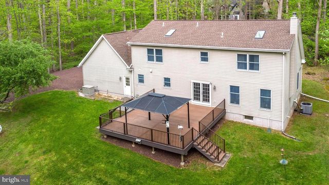 540 BLACK WALNUT DR, Quakertown, PA 18951